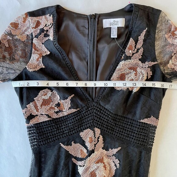 NWT Belle by Badgley Mischka Floral Embroidered Mermaid V-Neck Long Sleeve Gown - Picture 10 of 12